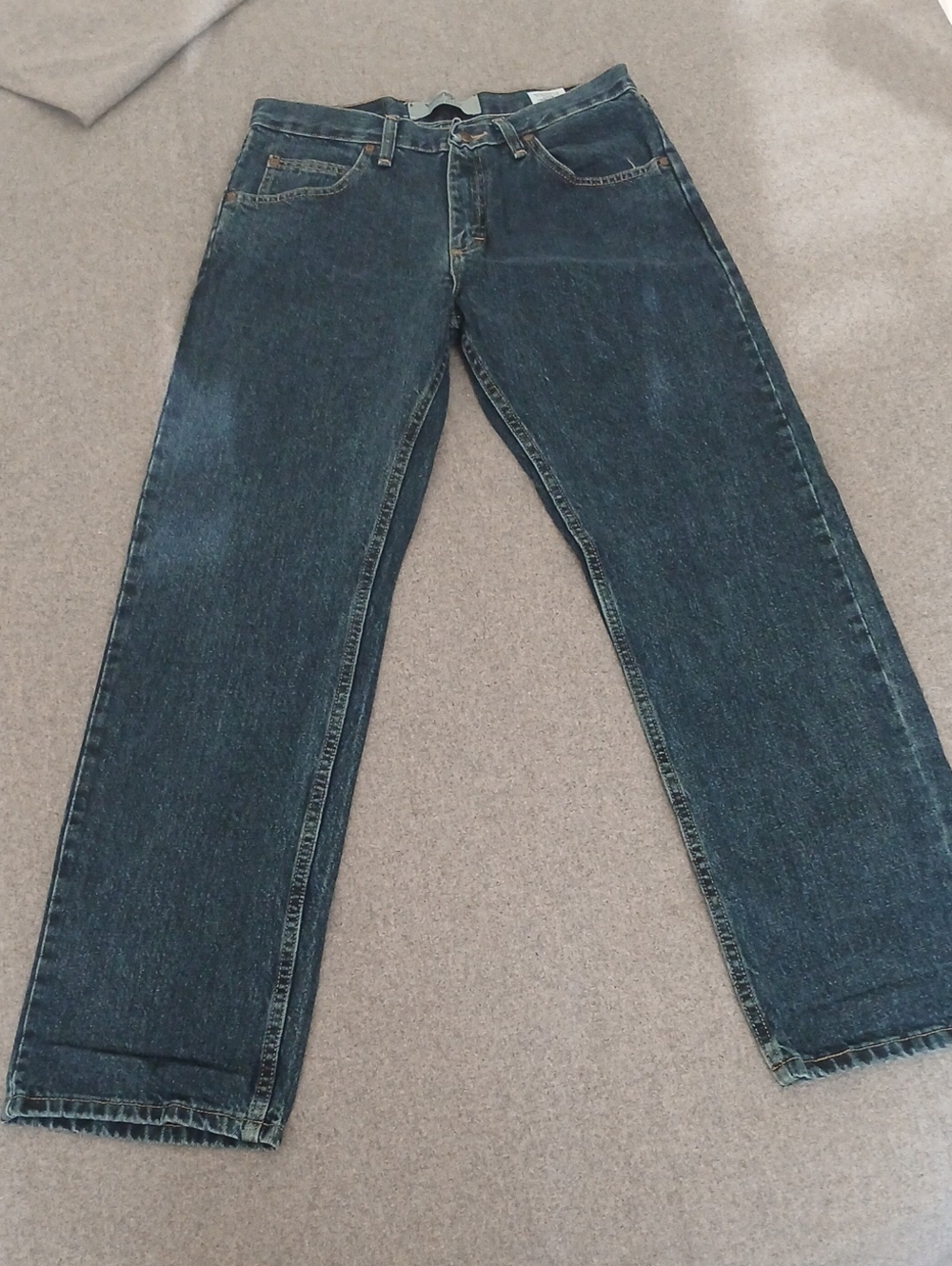 Wrangler Men's Straight Jeans in Dark Indigo 30x30